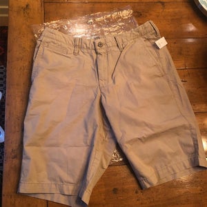New Gap 32” Khaki Shorts 12” Inseam