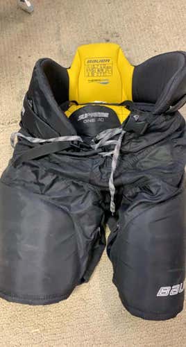 Black Senior Medium Bauer Supreme One40 Hockey Pants