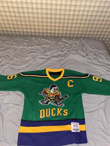 Mighty Ducks Charlie Conway Jersey