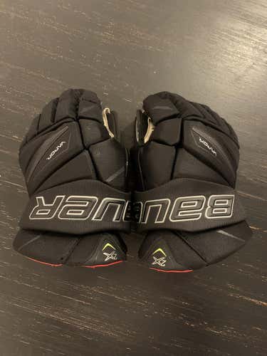 Black Senior Bauer 14" Vapor 2X Gloves