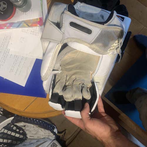 White Senior Regular Supreme 1S Pro Stock