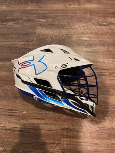 White Adult Player's Cascade S Helmet