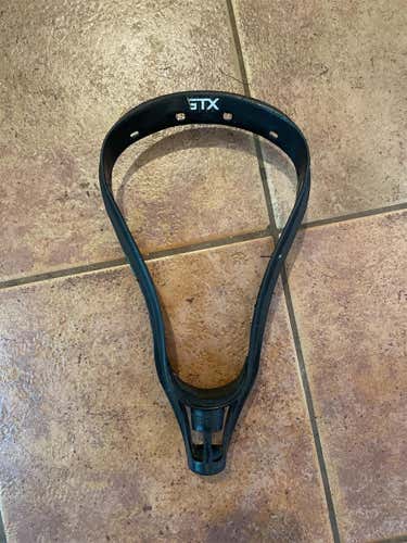 Black Used Attack & Midfield Unstrung Viper Head