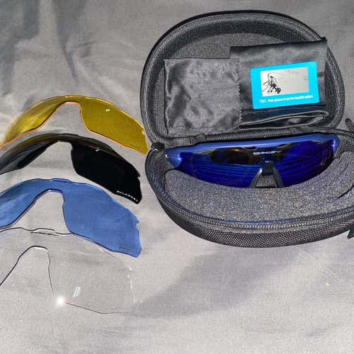 Oakley Radar EV Pitch Sunglasses