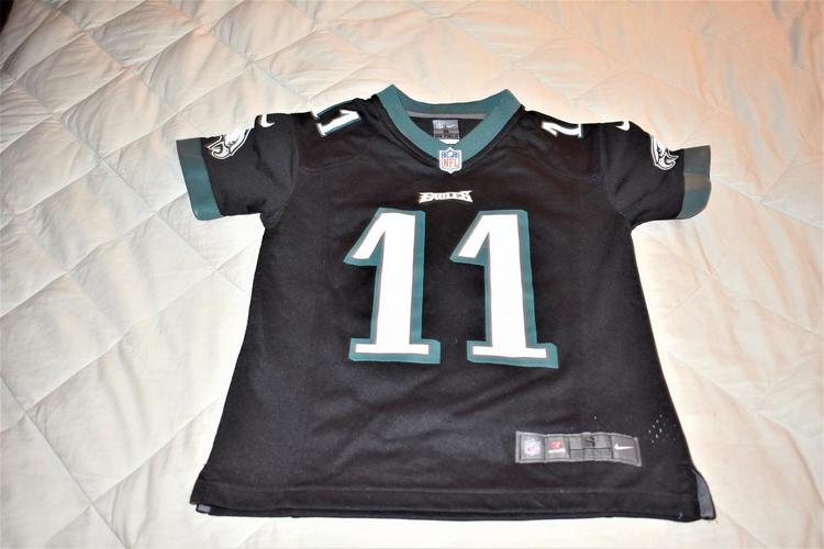 eagles jersey 11