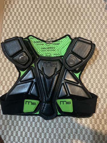 Maverick M3 shoulder pads