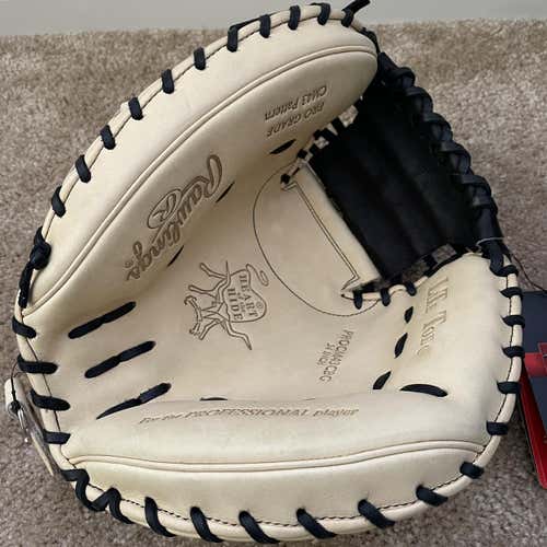 New Right Hand Throw Heart of the Hide 34" Baseball Glove