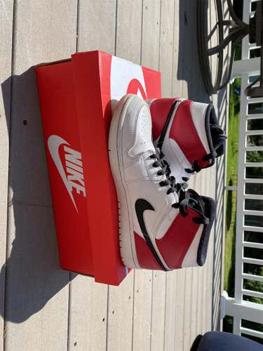 White Adult Size 8 Air Jordan