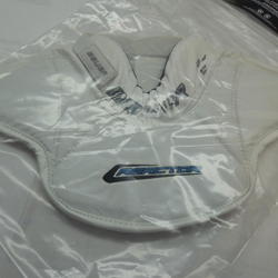 New Bauer Reactor neck and clavicle protector senior