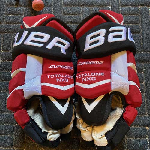 New Jersey Devils  Senior Bauer Supreme TotalOne NXG 14" Pro Stock Gloves