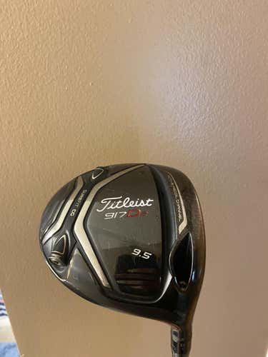 Used Men's Titleist Right Handed 917D2 Driver Stiff Flex 9.5 Loft