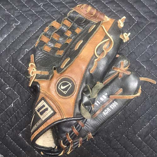 Nike Brown Black Kid Pitch (9YO-13YO) Infield Diamond Ready 11" Baseball Glove