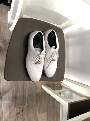 White Men's Size 12 (Women's 13) Callaway Golf Shoes