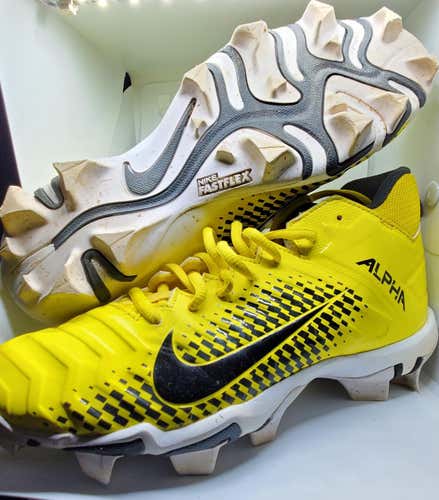 Yellow Used Youth Unisex Molded Cleats Nike Low Cut ALPHA