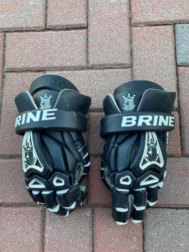 Black Used Player's Brine King V 12" Lacrosse Gloves