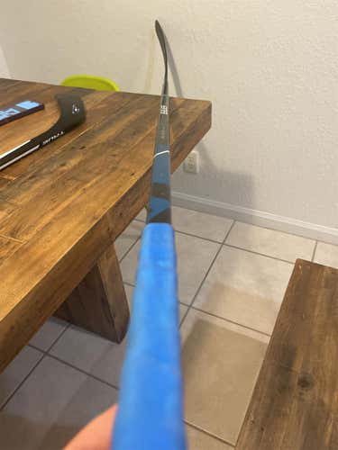 Intermediate Right Handed Nexus 3N Pro Hockey Stick