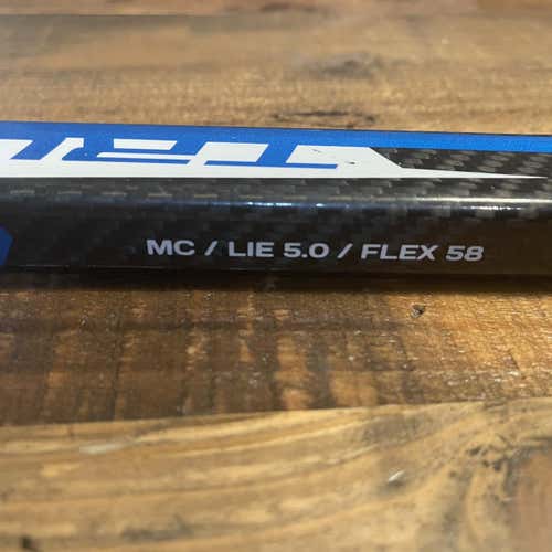 Intermediate Right Handed XC9 ACF Hockey Stick