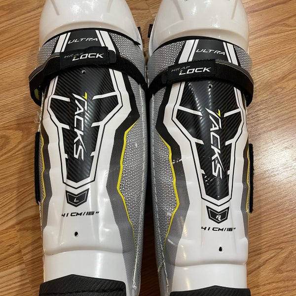 Senior CCM Ultra Tacks Pro Stock Shin Pads