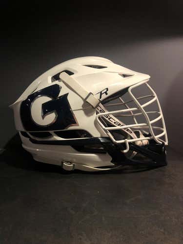 Georgetown White Cascade R Helmet