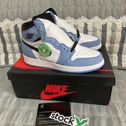 Air Jordan 1 Retro High University Blue