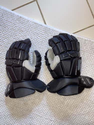 Large Black Under Armour Command pro 3 Gloves