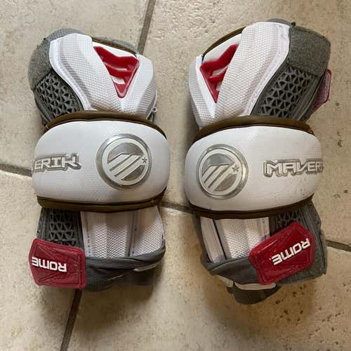 Used Large Maverik Rome Arm Pads