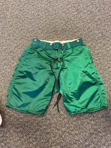 *Rare* Vintage Stall & Dean SR XL Dark Green Pant Shell (1994)