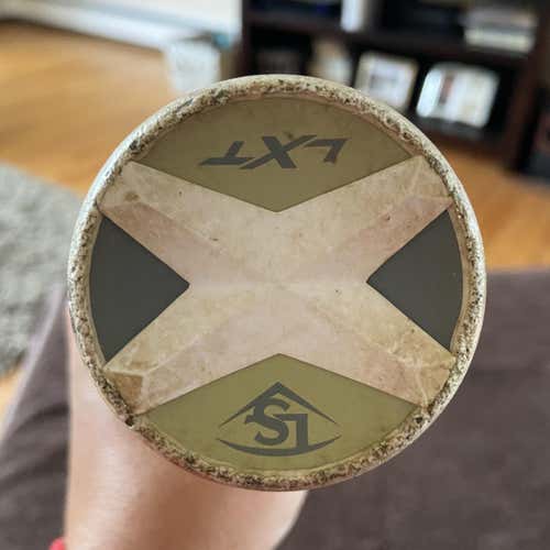 White Kid Pitch (9YO-13YO) 2021 Composite LXT (-12) 17 oz 29" Bat