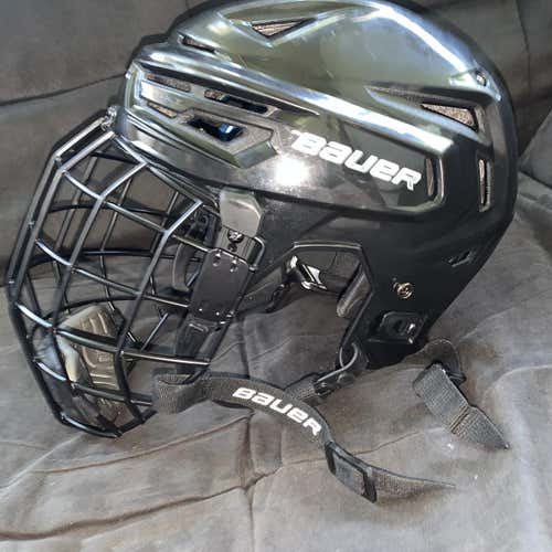 Black Used Small Bauer Re-Akt 150  Helmet