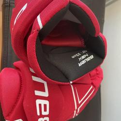 Red Junior Bauer 10" NSX Gloves