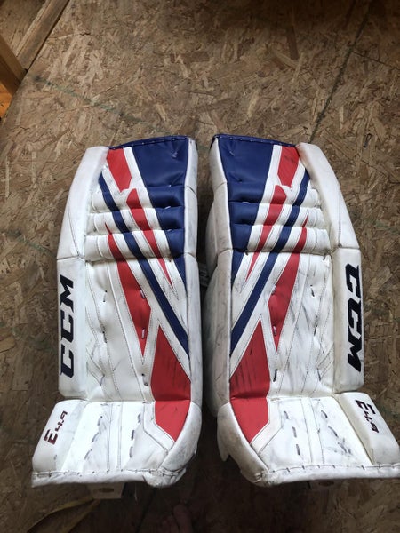 White Used Intermediate 30" CCM Extreme flex 4.9 Goalie Leg Pads