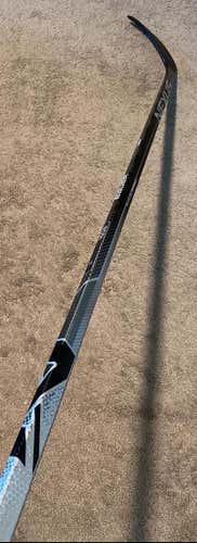 Bauer Nexus Geo Hockey Stick, RH, P28M, 82 Flex, Pro Stock