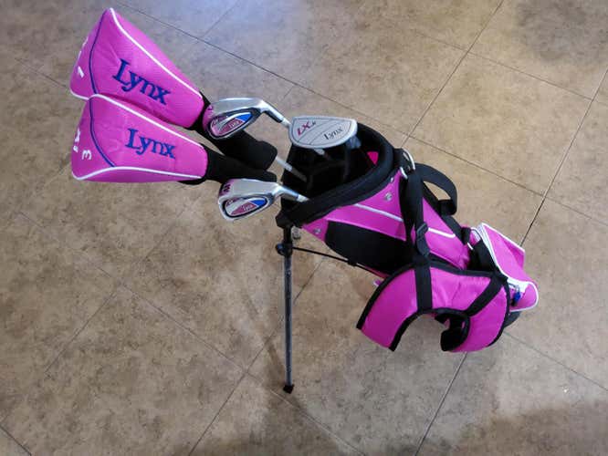 Used Girls Junior Lynx Golf Set with Bag: Size 2 (ages 8-10)