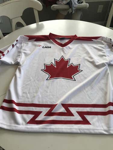 Hockey Jersey - (New)- Game Jersey LAGA brand - Unisex - Logo Canada / HOLIDAY PRICE