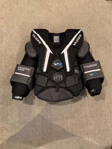 Senior XL Vaughn Velocity V9 Pro Goalie Chest Protector