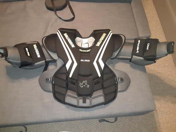 Used Senior Medium Vaughn Ventus SLR2 Pro Goalie Chest Protector