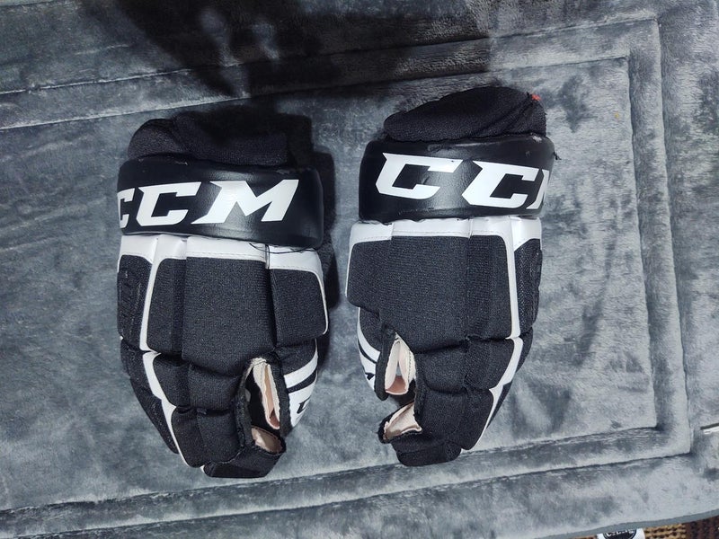Black Used Senior CCM U+06 Gloves 13"
