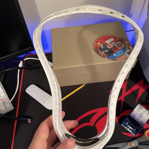 White Used Defense Unstrung Tank Head
