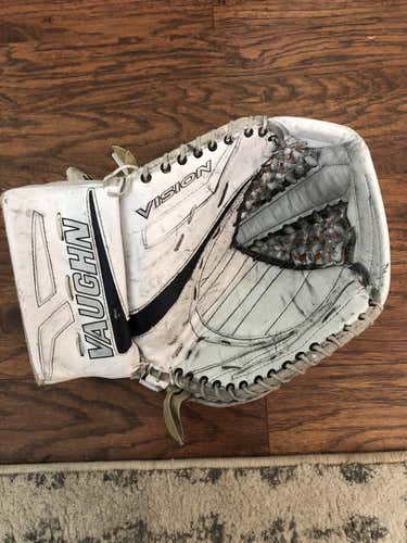 Vaughn Vision 9500 Glove (Pro Spec)