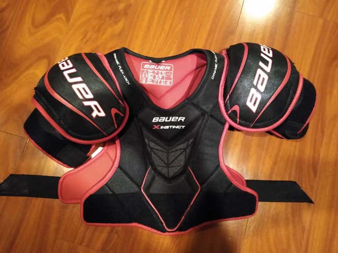 New Senior Small Bauer Vapor Instinct Shoulder Pads