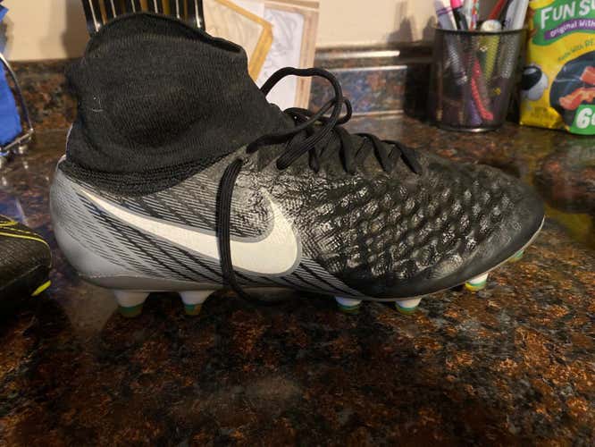Black Used Size 8.5 (Women's 9.5) Nike Magista Opus II FG Cleats