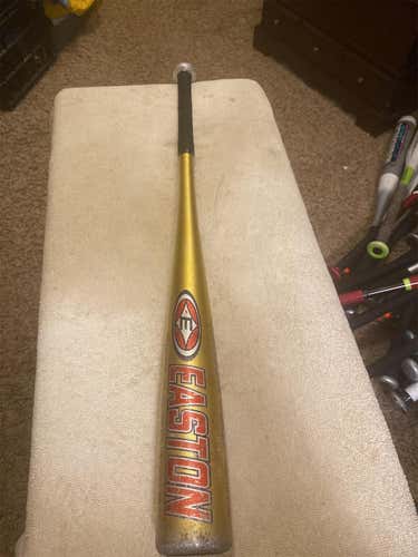 Easton Alloy Z-Core (-8.5) 21.5 oz 30" Bat