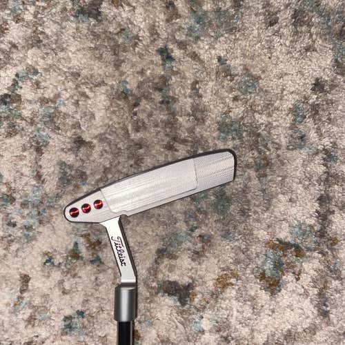 New Right Handed Select Newport 2 35" Putter