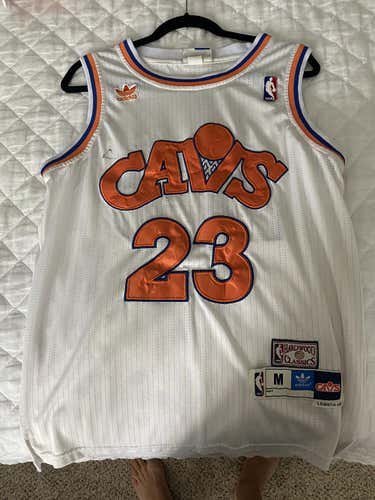 Men’s Lebron James Cavs Jersey