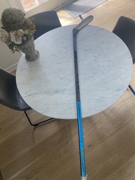 Senior Right Handed Mid Pattern Pro Stock Nexus 2N Pro Hockey Stick