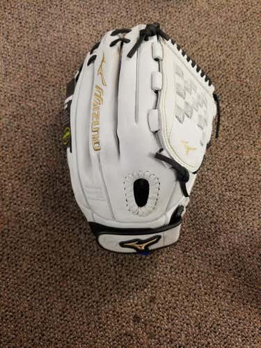 White New Mizuno Right Hand Throw Softball Glove 12"