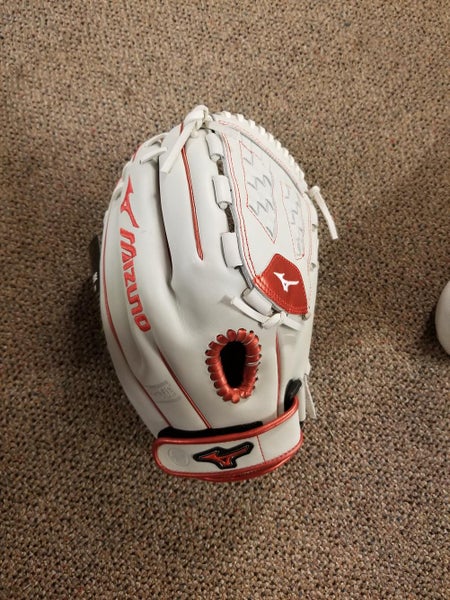 White New Mizuno Right Hand Throw MVP Prime SE Softball Glove 12"