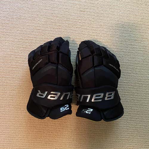 Used Bauer Supreme 2S 14" Gloves