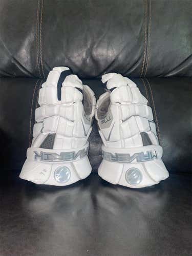 White Used Maverik M4 13" Gloves