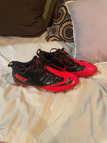 Adult Size 10 (Women's 11) Nike